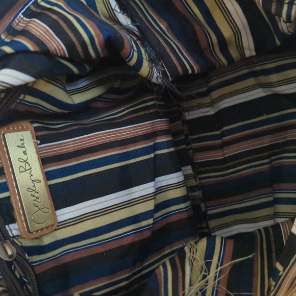 Jesslyn Blake Gold Bag - Picture 5 of 5